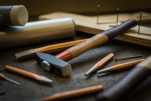 Marteau de serrurier GEDORE 600 H-1500 ROTBAND-PLUS avec manche en hickory