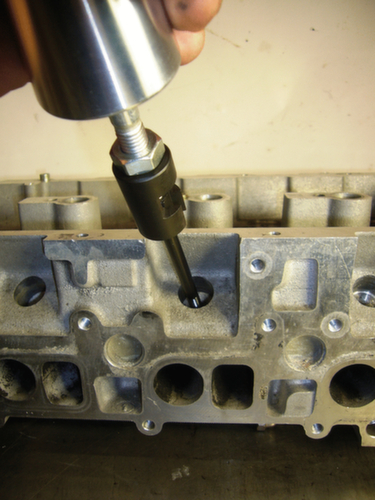 KS Tools Universal glow plug drilling set M10 x 1