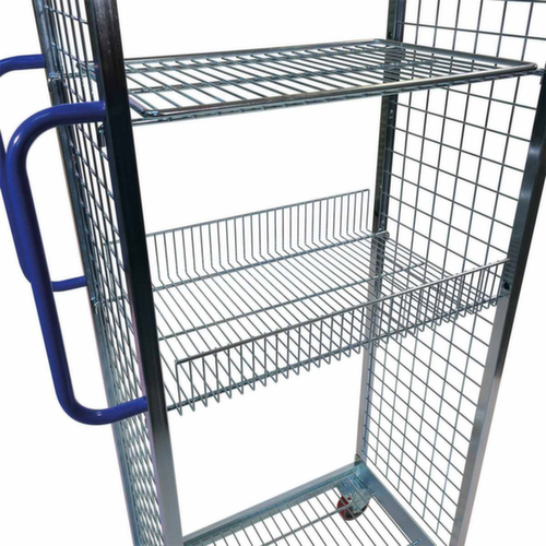 Verzamelwagen met opbouw van draadgaas