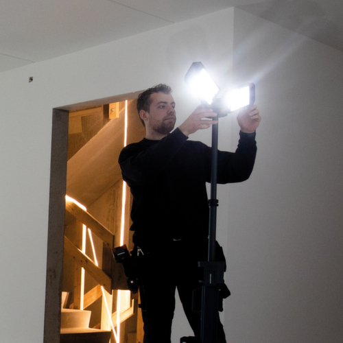 Scangrip spot projecteur TOWER 5 CONNECT avec trépied