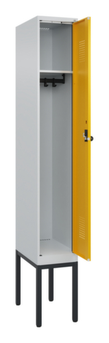 C+P Armoire vestiaire Evolo PLUS sur piètement