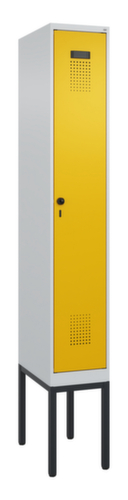 C+P Armoire vestiaire Evolo PLUS sur piètement