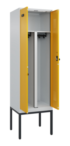 C+P Armoire vestiaire EPI Evolo PLUS sur piètement